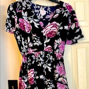 Floral maternity dress